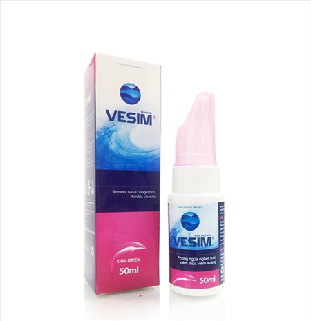 Dung dịch vệ sinh mũi nước biển Vesim Trẻ em (hồng) hộp 1 chai 50ml