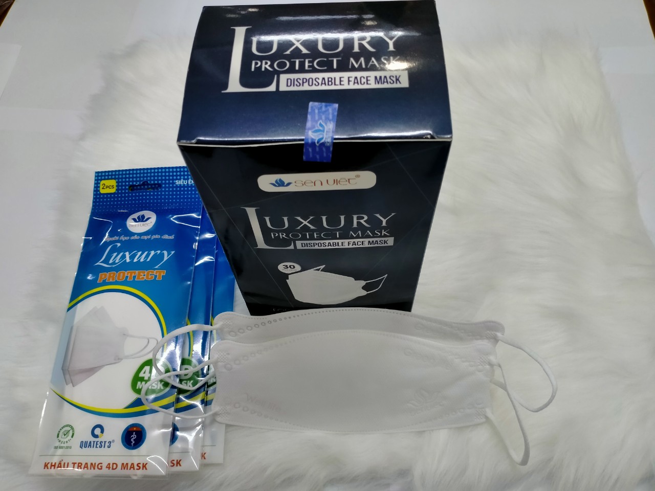 Khẩu trang y tế Luxury Protect Mask (màu trắng) hộp 30 cái