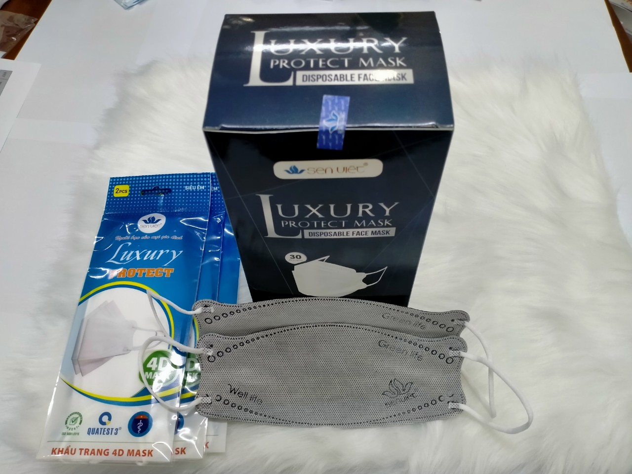 Khẩu trang y tế Luxury Protect Mask (màu xám) hộp 30 cái